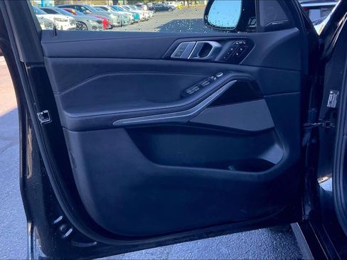 Used 2021 BMW X7 xDrive40i w/ M Sport Package image 23