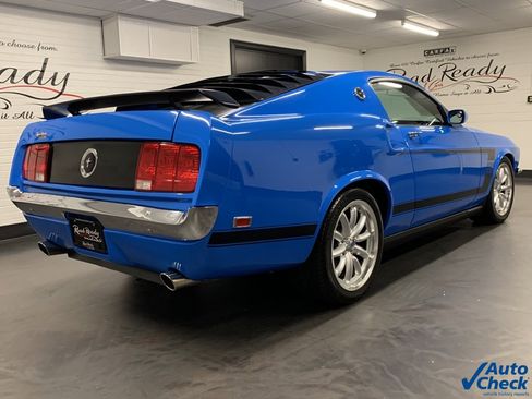 Used 2010 Ford Mustang GT image 11