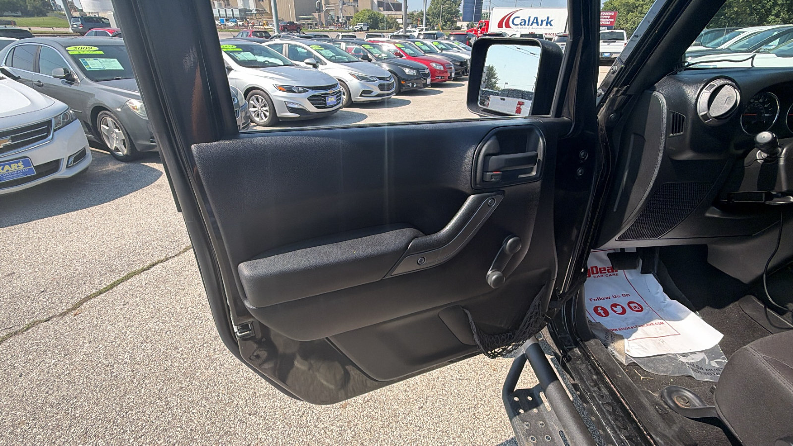 Used 2013 Jeep Wrangler Unlimited Sport w/ Connectivity Group AWD/4WD image 10