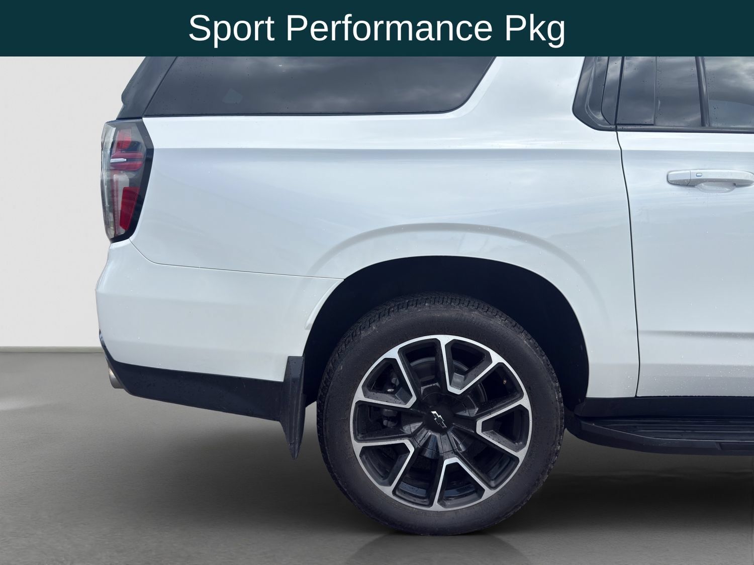 Used 2023 Chevrolet Suburban RST w/ Sport Performance Package AWD/4WD image 23