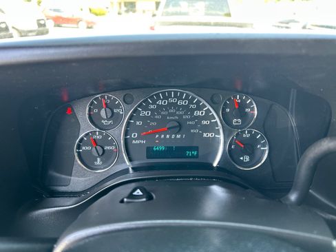 Used 2023 GMC Savana 2500 w/ Driver Convenience Package RWD image 21