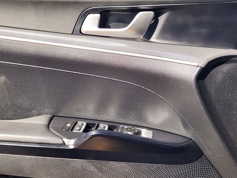 Used 2023 Kia K5 GT-Line image 21