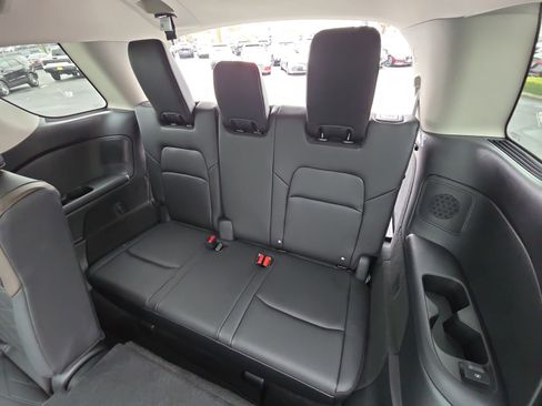 New 2025 Nissan Pathfinder Platinum image 26