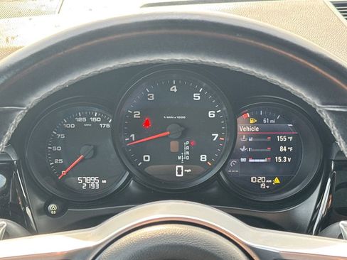 Used 2019 Porsche Macan image 16
