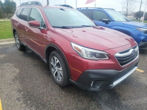 Used 2022 Subaru Outback Limited image 1