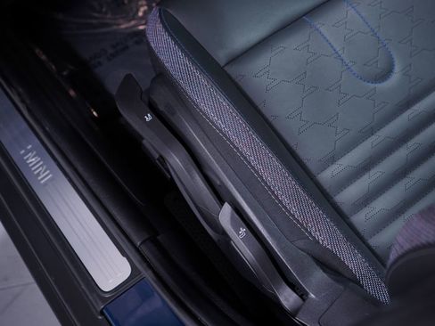 Used 2025 MINI Cooper S image 15