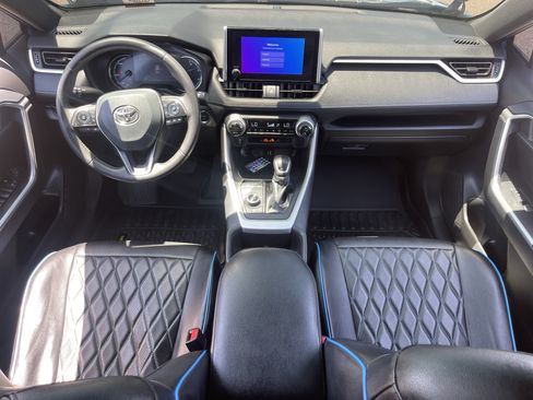 Used 2024 Toyota RAV4 SE AWD/4WD image 14