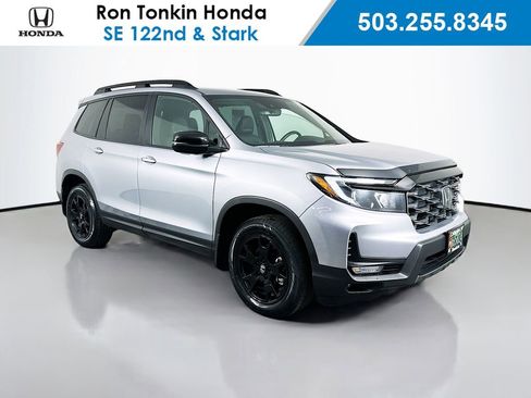 Used 2023 Honda Passport TrailSport image 1