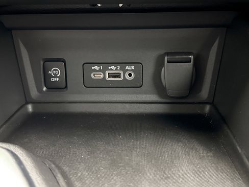 Used 2024 Nissan Sentra SV w/ All-Weather Package image 15