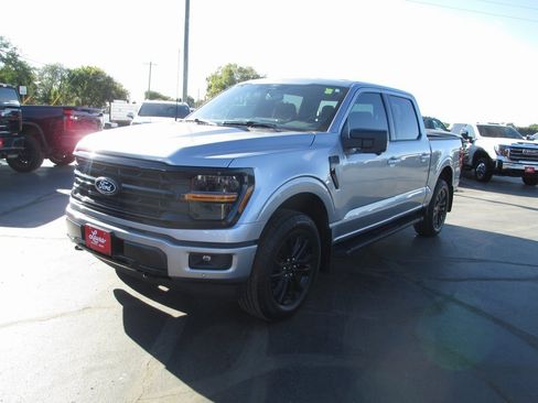 Used 2025 Ford F150 XLT w/ Equipment Group 302A MID image 10