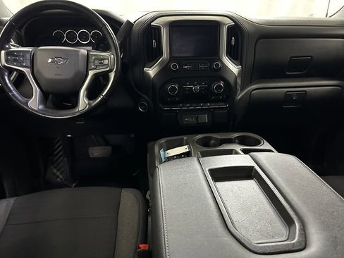 Used 2019 Chevrolet Silverado 1500 LT Trail Boss w/ Convenience Package AWD/4WD image 15