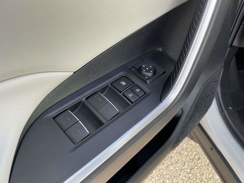Used 2024 Toyota RAV4 XLE w/ Convenience Package image 19