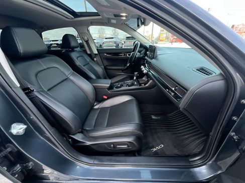 Used 2023 Honda Civic Touring image 28