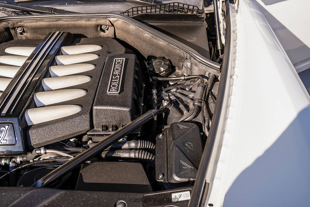 Used 2013 Rolls-Royce Ghost RWD image 18