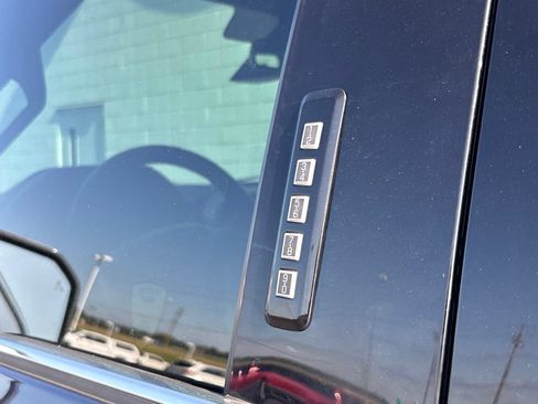 Used 2016 Ford F150 Platinum w/ Equipment Group 701A Luxury AWD/4WD image 35
