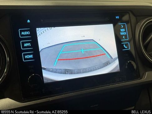 Used 2019 Toyota Tacoma TRD Sport w/ Technology Package image 21