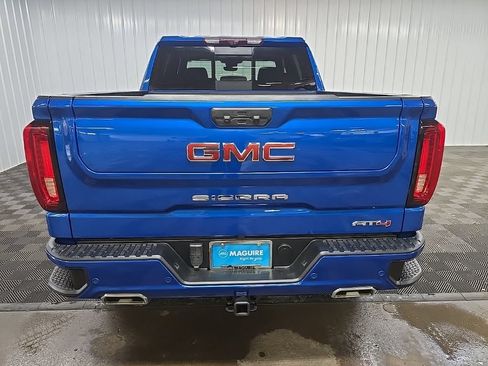 Used 2023 GMC Sierra 1500 AT4 w/ Technology Package AWD/4WD image 11