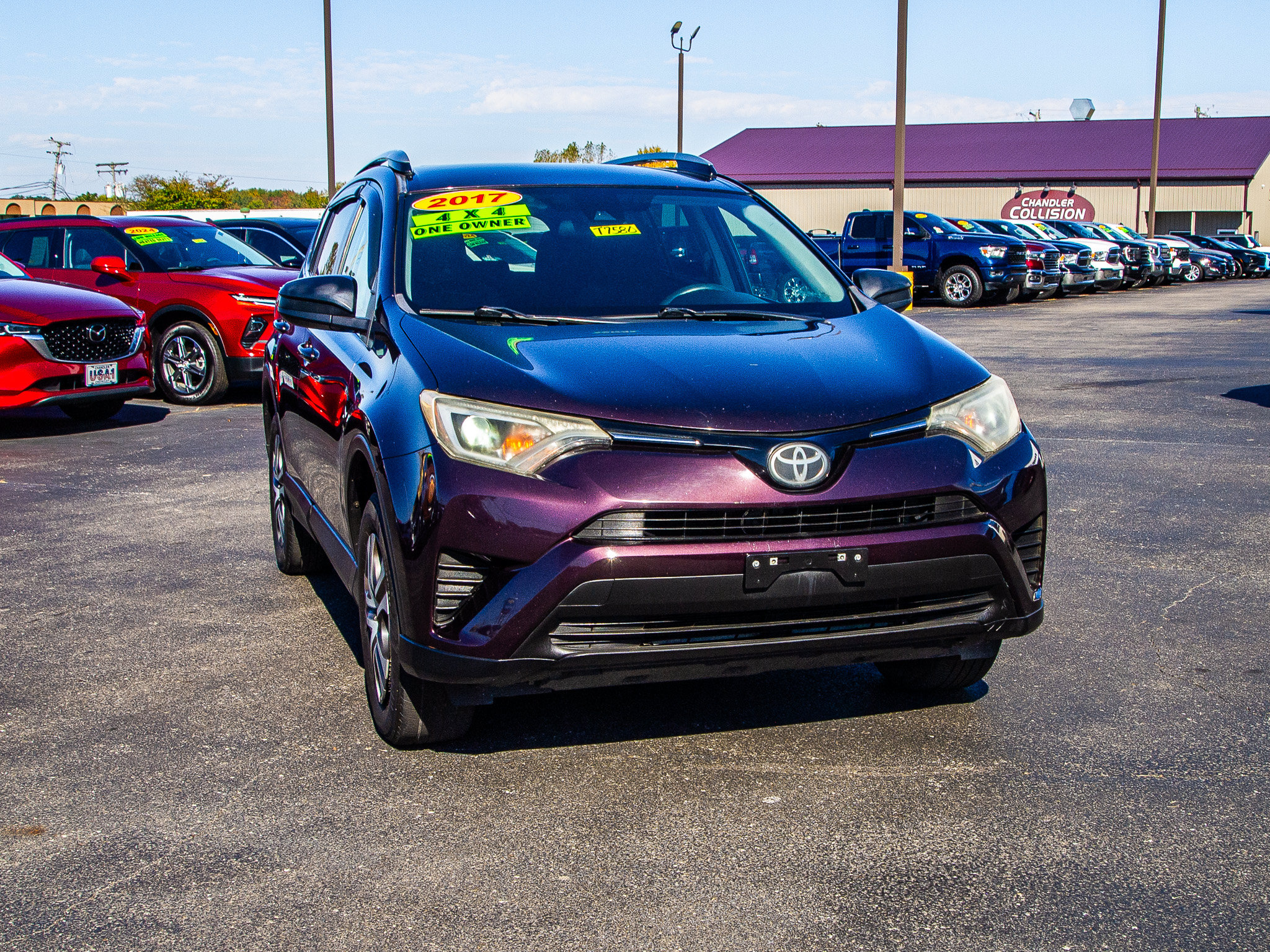 Used 2017 Toyota RAV4 LE w/ Carpet Mat Package AWD/4WD image 10