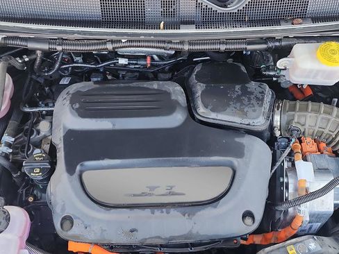 Used 2025 Chrysler Pacifica Pinnacle image 26