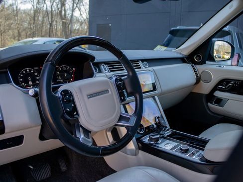 Used 2019 Land Rover Range Rover Supercharged image 10