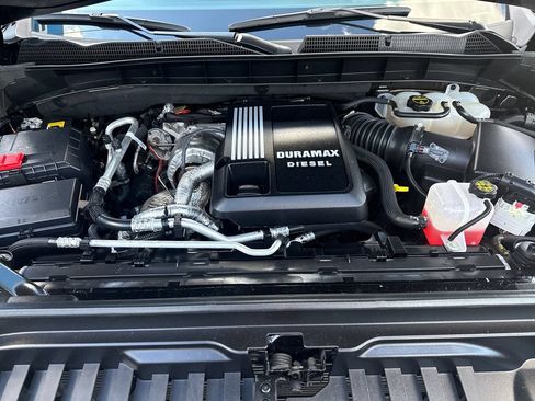 Used 2024 GMC Sierra 1500 AT4 w/ Technology Package AWD/4WD image 28
