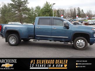 Used 2024 Chevrolet Silverado 3500 High Country w/ Technology Package video 1