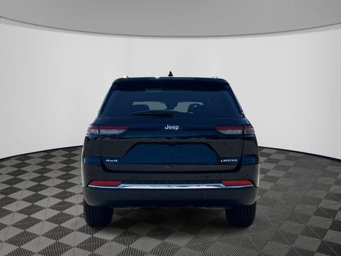 Certified 2025 Jeep Grand Cherokee Limited AWD/4WD image 4