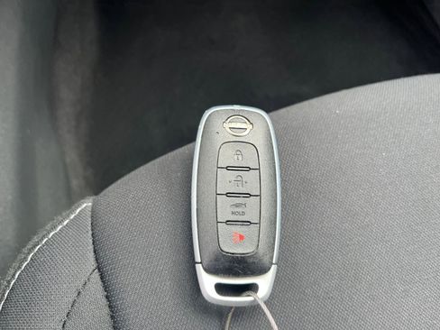 Used 2025 Nissan Sentra SV FWD image 21
