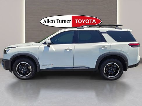 Used 2023 Nissan Pathfinder Rock Creek AWD/4WD image 10