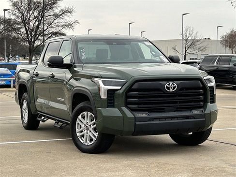 Used 2022 Toyota Tundra SR5 w/ Convenience Package image 2