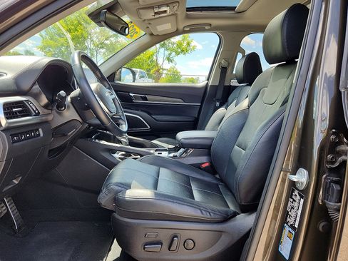 Used 2022 Kia Telluride SX FWD image 13