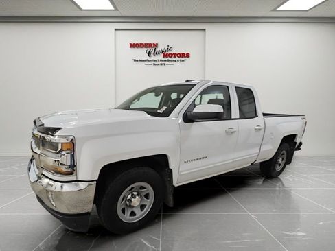 Used 2017 Chevrolet Silverado 1500 LT image 3