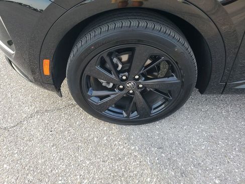 Used 2025 Buick Envision Sport Touring image 18