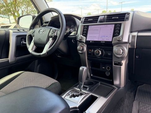 Used 2022 Toyota 4Runner SR5 RWD image 18