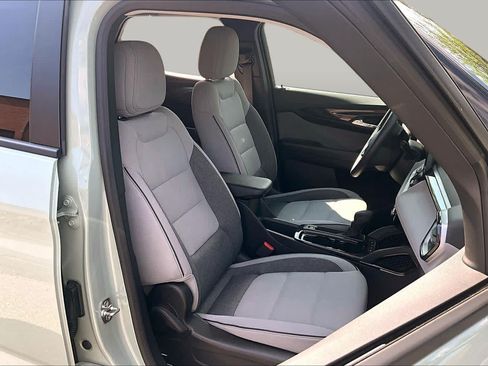Used 2026 Chevrolet TrailBlazer LT FWD image 9