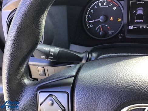 Used 2023 Toyota Tacoma SR image 31