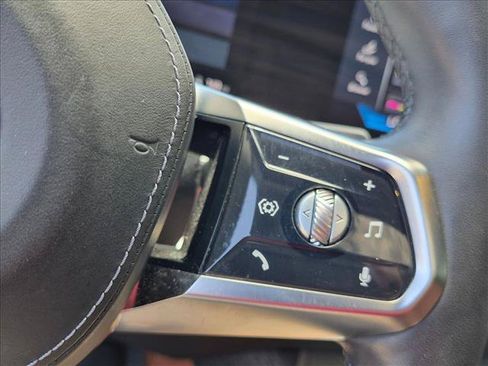Used 2023 BMW i7 xDrive60 AWD/4WD image 10