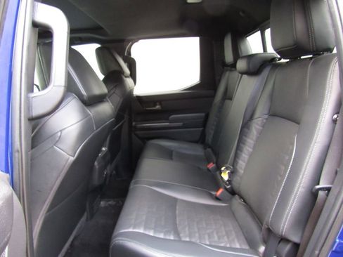 Used 2024 Toyota Tacoma TRD Sport w/ TRD Sport Premium Package AWD/4WD image 18