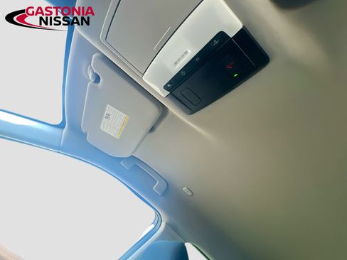 Used 2023 Nissan Rogue SV FWD image 27