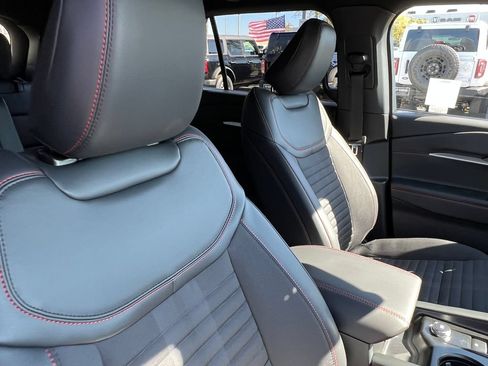 New 2026 Ford Explorer ST-Line w/ ST-Line Street Pack RWD image 14