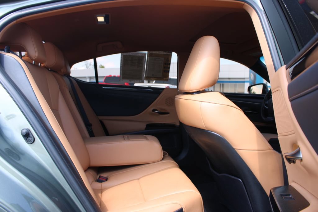 Used 2023 Lexus ES 350 w/ Accessory Package (Z1) FWD image 30