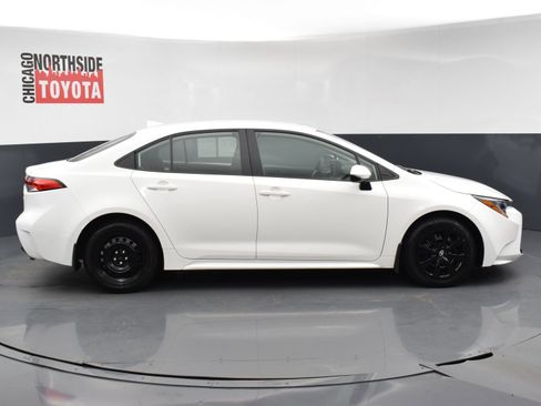 Used 2024 Toyota Corolla LE FWD image 5