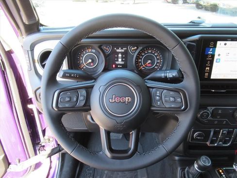 New 2026 Jeep Gladiator Sport image 17