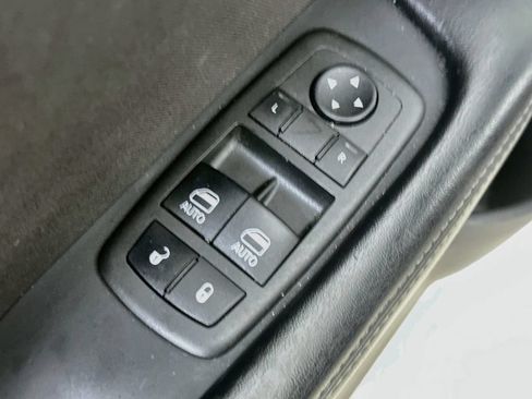 Used 2022 Dodge Challenger R/T RWD image 20