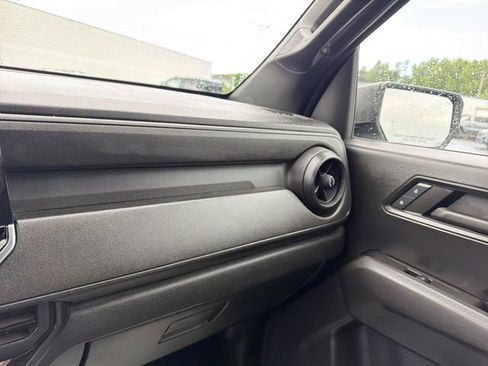 Used 2024 Chevrolet Colorado W/T RWD image 23