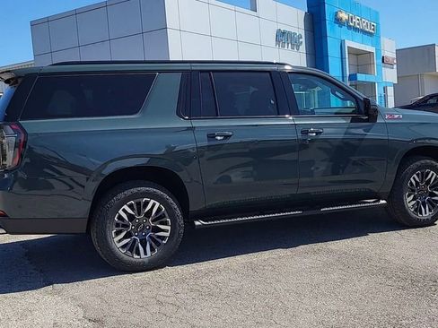 New 2026 Chevrolet Suburban Z71 w/ Comfort Package image 8