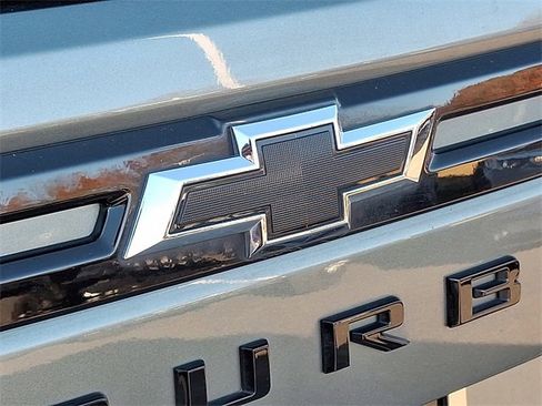 Used 2024 Chevrolet Suburban Z71 w/ Luxury Package image 25