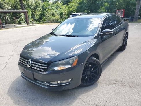 Used 2015 Volkswagen Passat 1.8T Sport FWD image 2