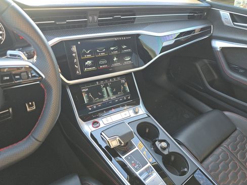 Used 2022 Audi RS 7 4.0T image 22