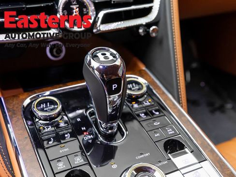 Used 2023 Bentley Flying Spur W12 AWD/4WD image 36